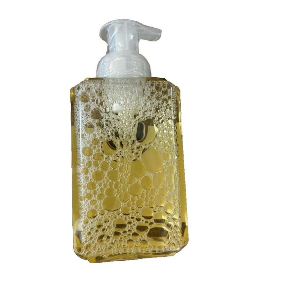 New Michel Design Works Foaming Shea Butter Hand Soap 17.8 Oz. - In a Pear Tree - Picture 2 of 3